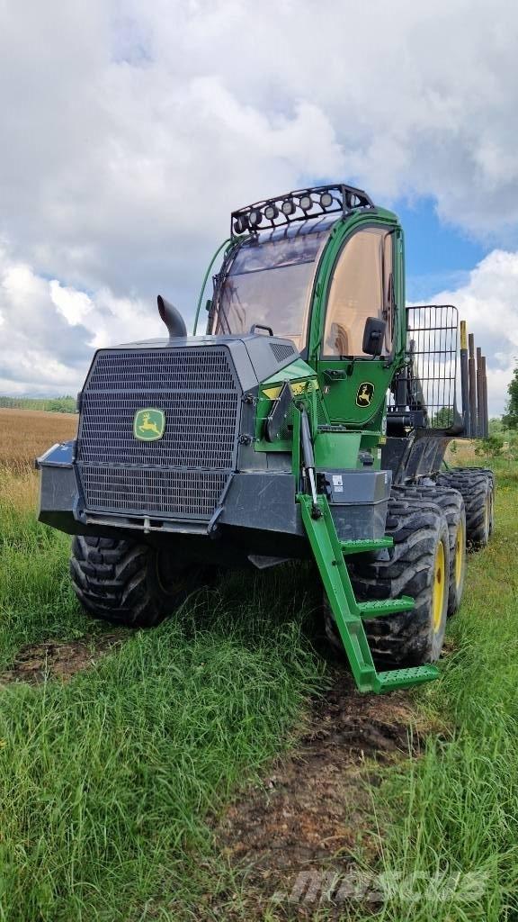 John Deere 1010G Форуардери
