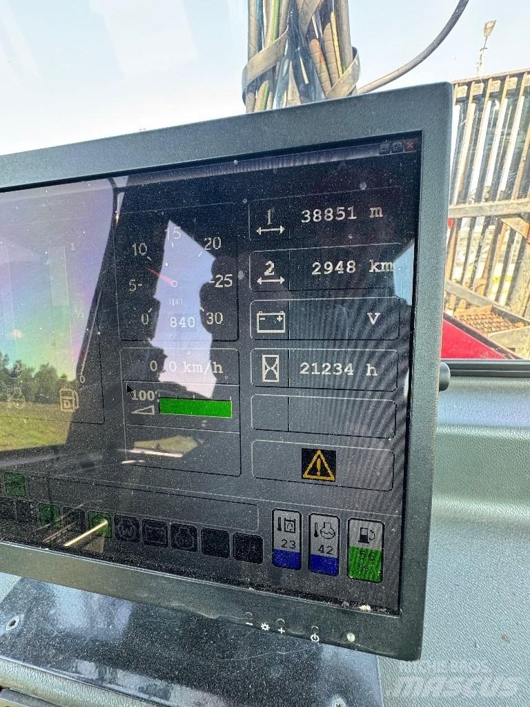Komatsu 840.4 Форуардери