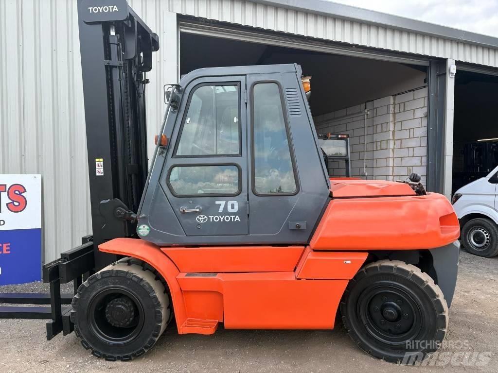 Toyota 5 FD 70 Дизелови камиони
