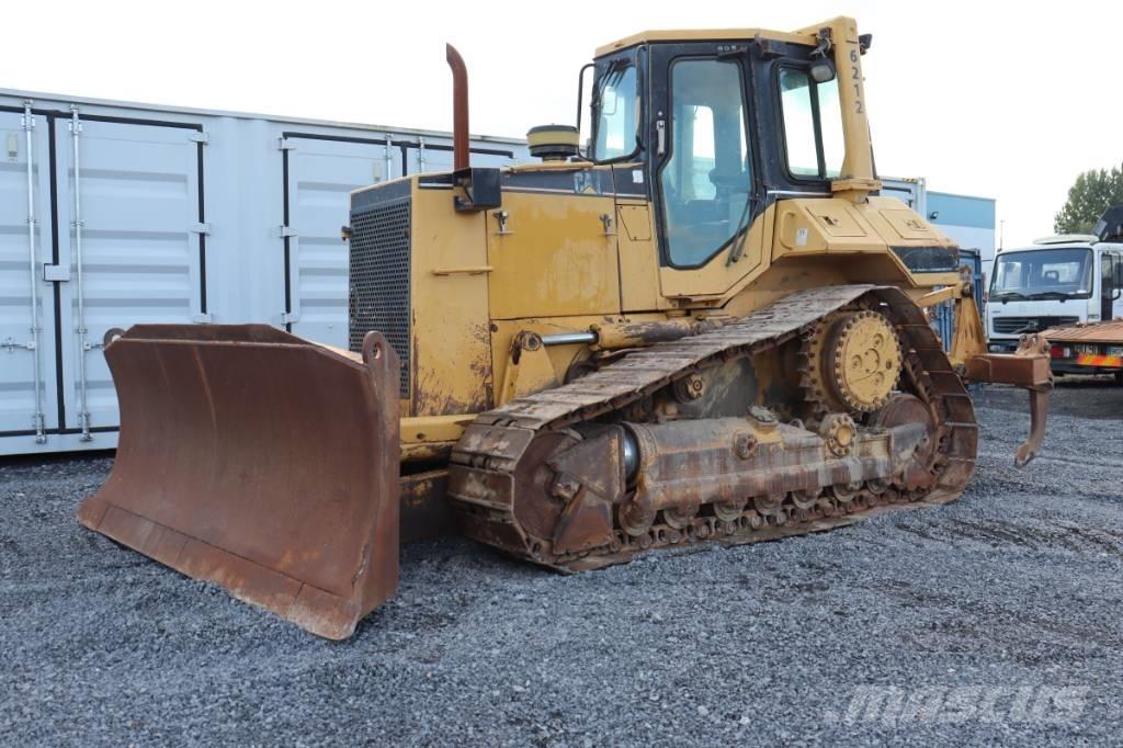 CAT D 6 M XL Верижни булдозери
