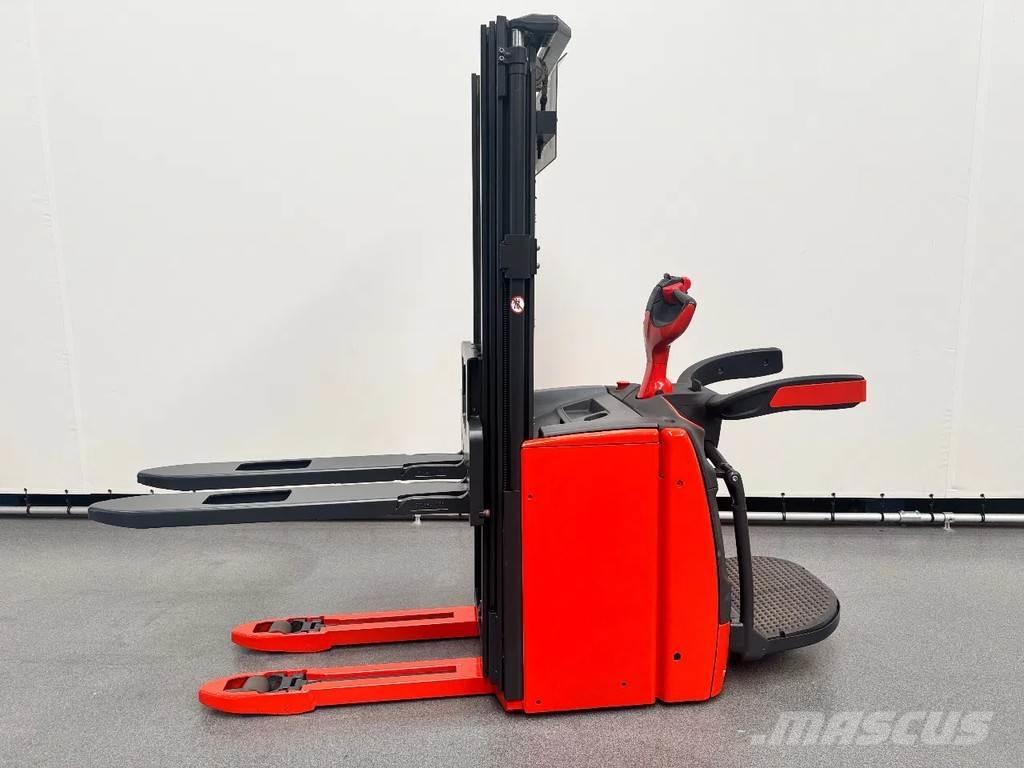 Linde L 14 AP Колички високоповдигачи с теглич