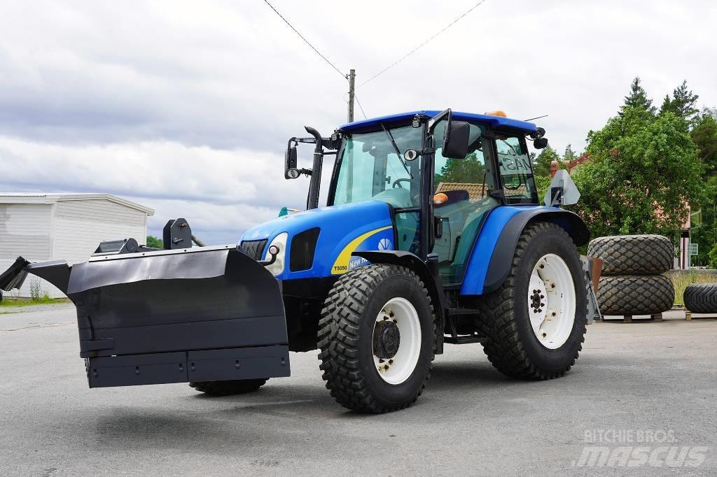 New Holland T 5050 Трактори