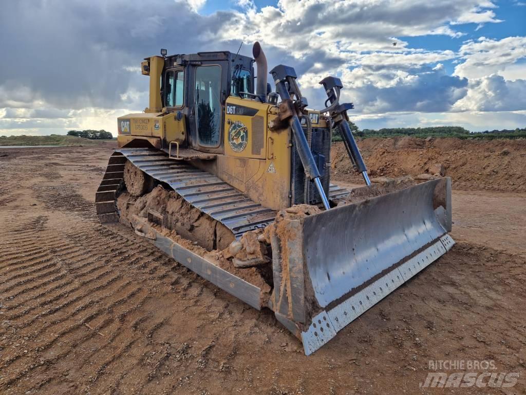 CAT D 6 T LGP Верижни булдозери

