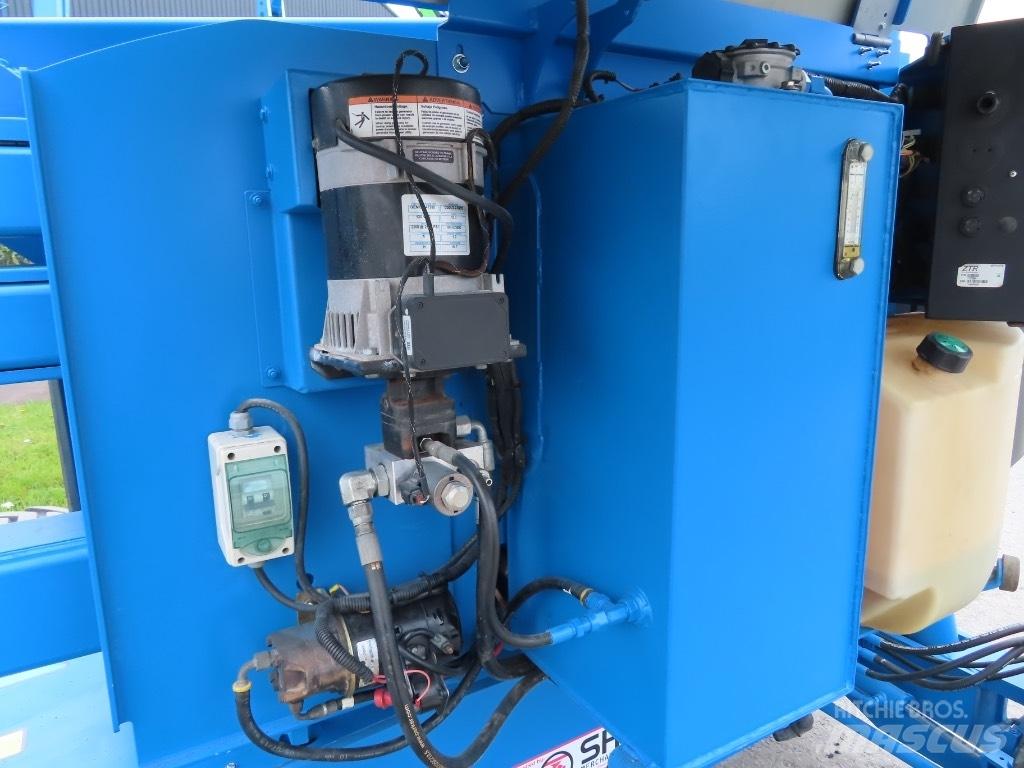Genie Z 45/25 J Съчленени стрелови подемници