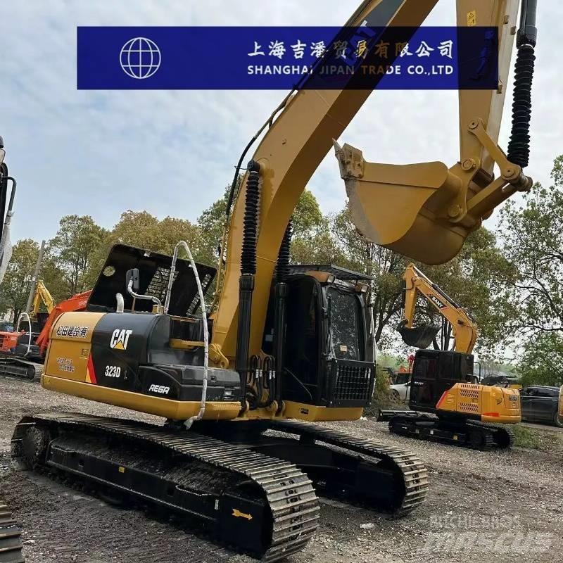 CAT 323 D Верижен екскаватор