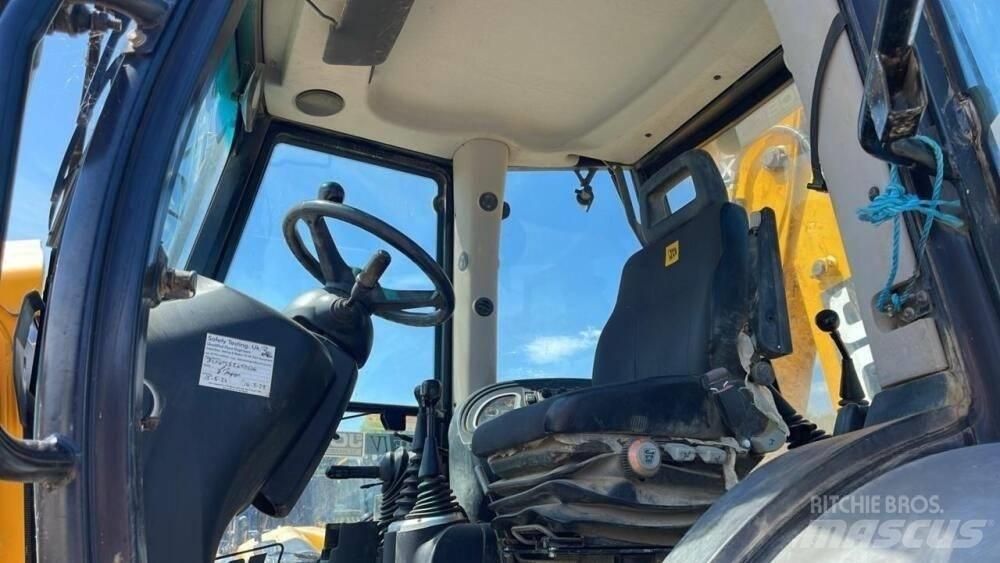 JCB 3 CX ECO Товарач със заден ексватор