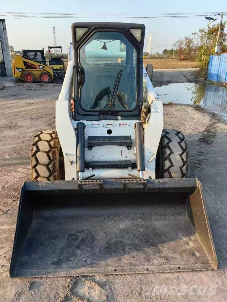Bobcat S 300 Мини товарачи

