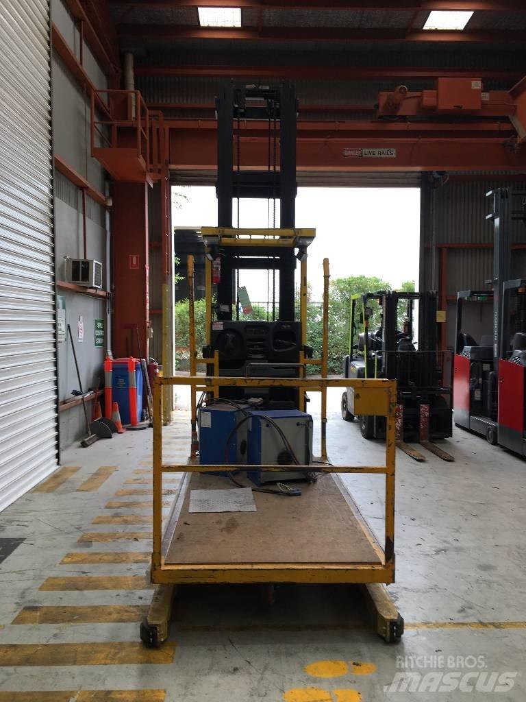 Hyster R30XMF2 Машини за комисиониране високоповдигачи