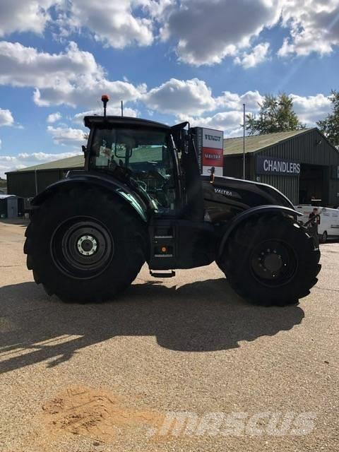 Valtra T 175 ED Трактори