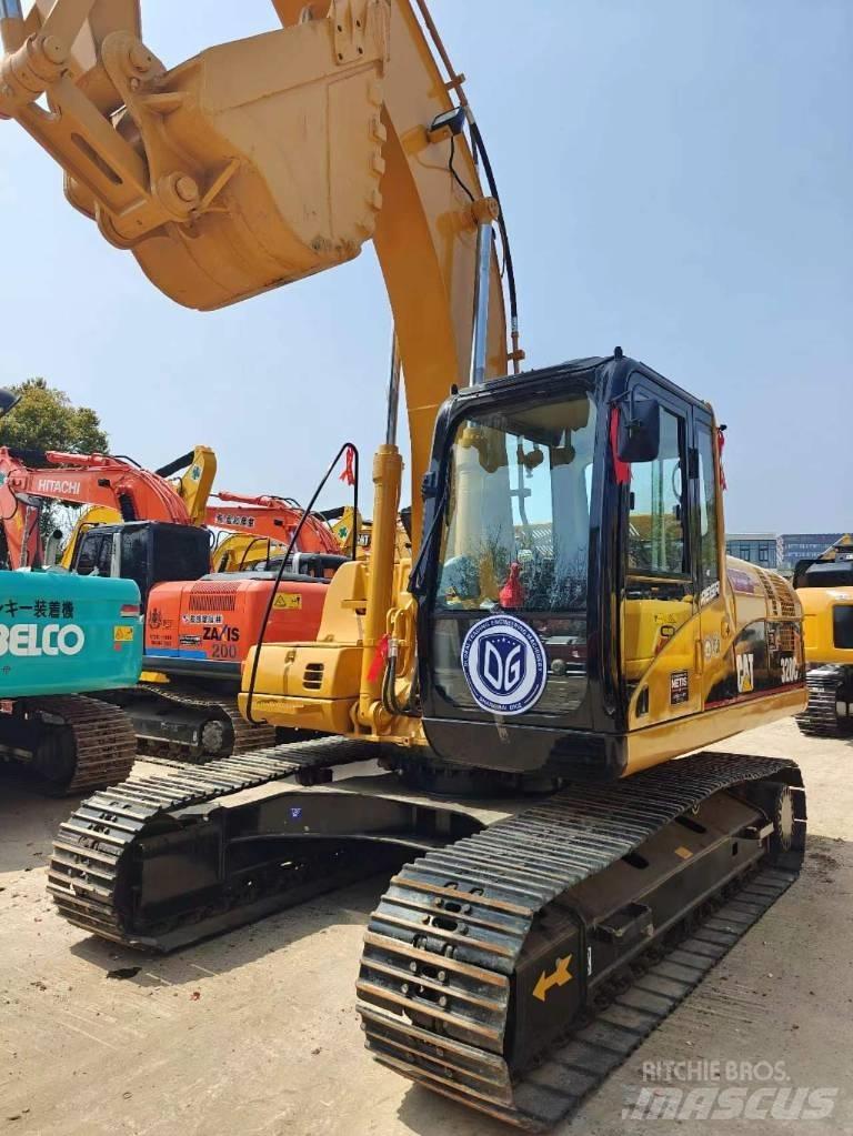 CAT CAT320C Средни екскаватори 7т - 12т