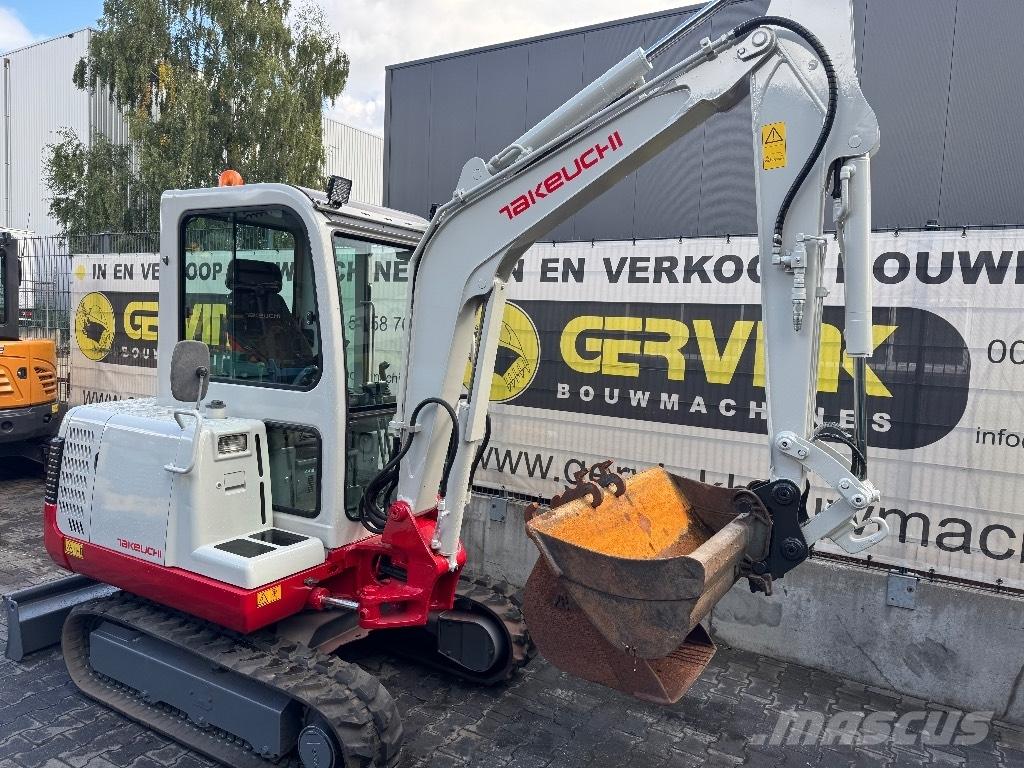 Takeuchi TB125 Мини екскаватори < 7 т
