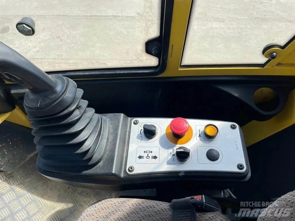 Bomag BW213 DH-4 Еднобарабанни ролки
