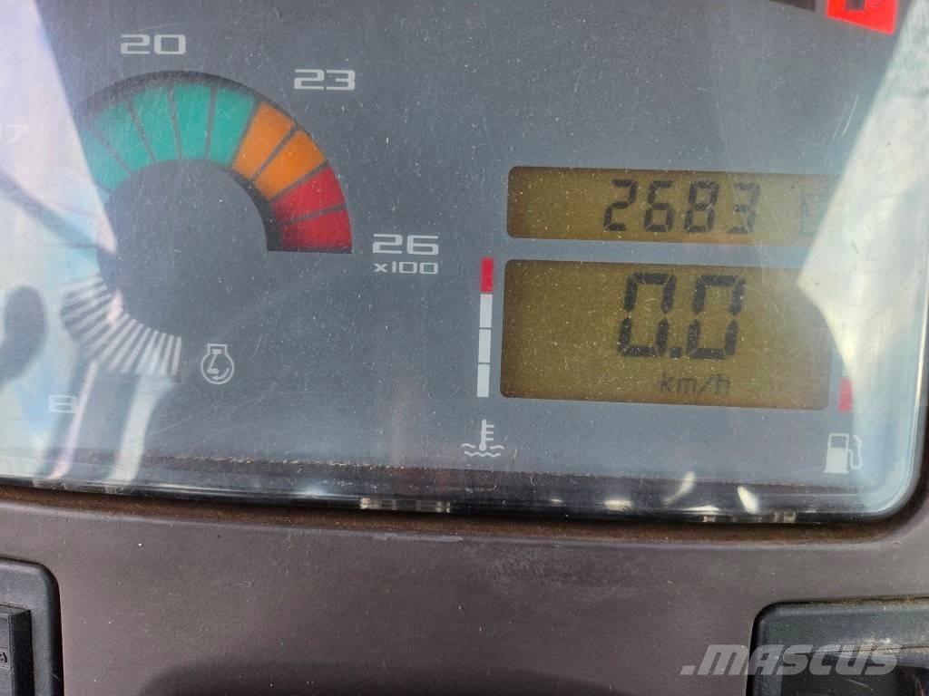 Renault Ares 710 RZ Трактори