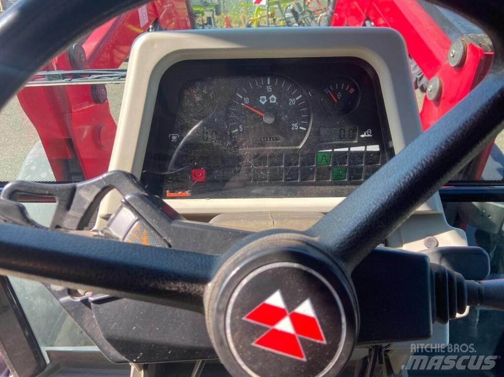 Massey Ferguson 5460 Трактори