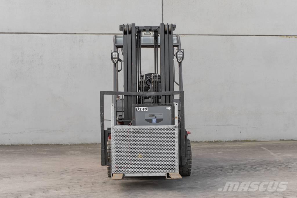 Manitou ME 430 Електрически вилични кари-повдигачи