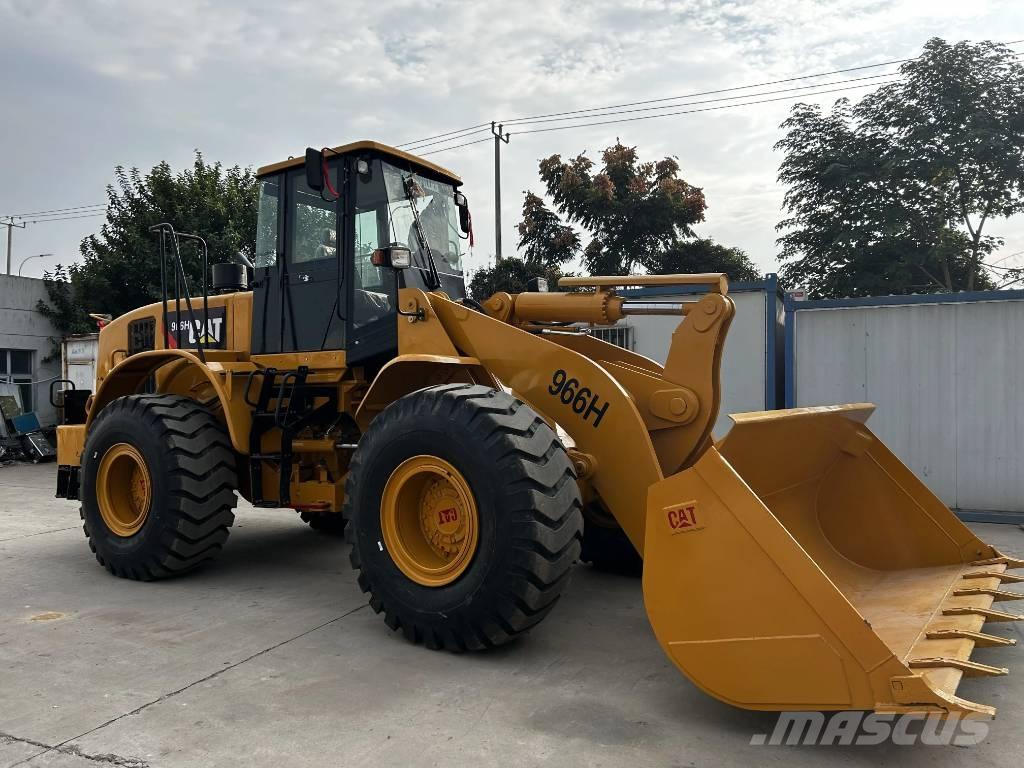 CAT 966H Колесни товарачи