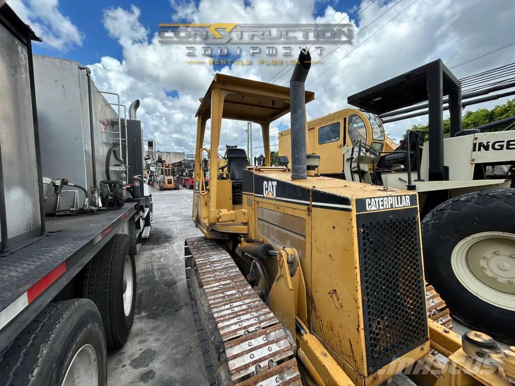 CAT D 3 C III Верижни булдозери
