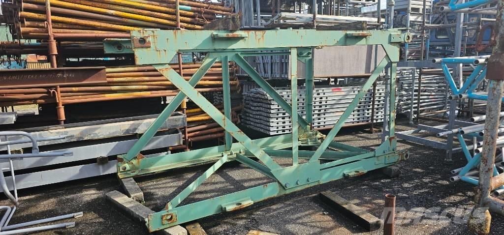 Potain F 15/15C Мачтови кранове