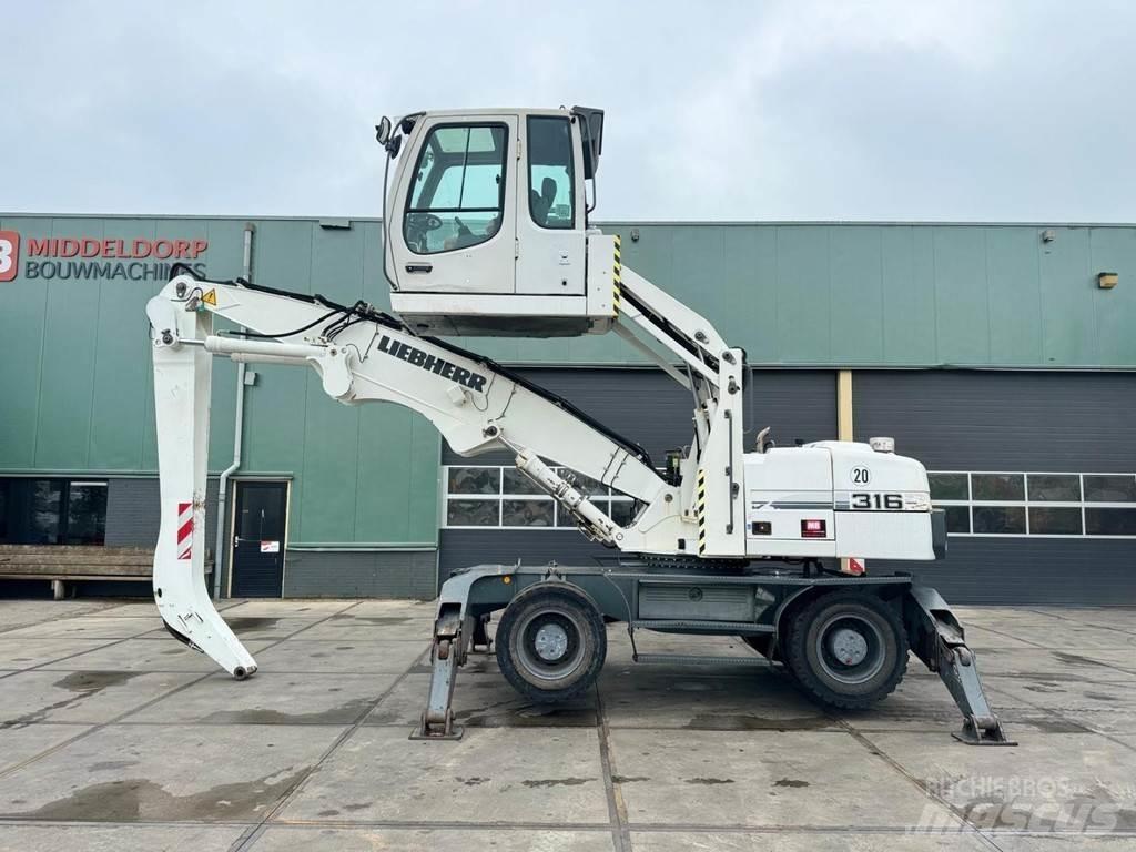 Liebherr A 316 Оператори на отпадъци/индустрия
