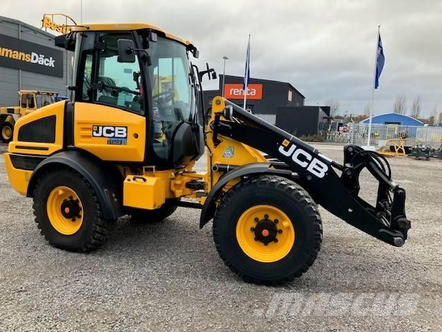 JCB 409 Колесни товарачи