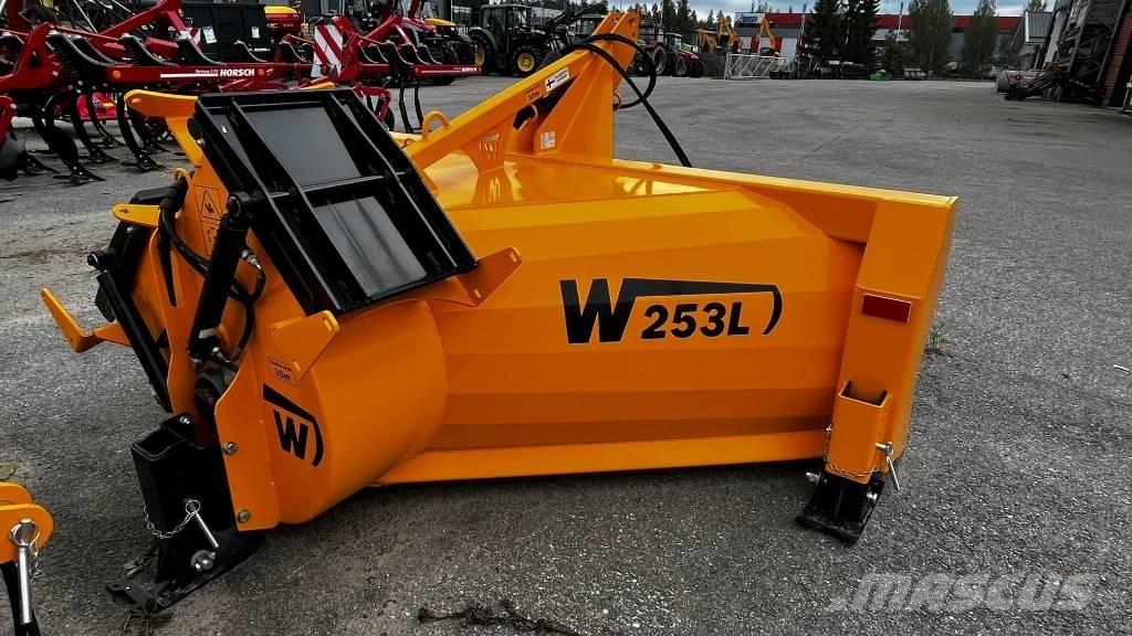 Wieska W253L Снегохвъргачки
