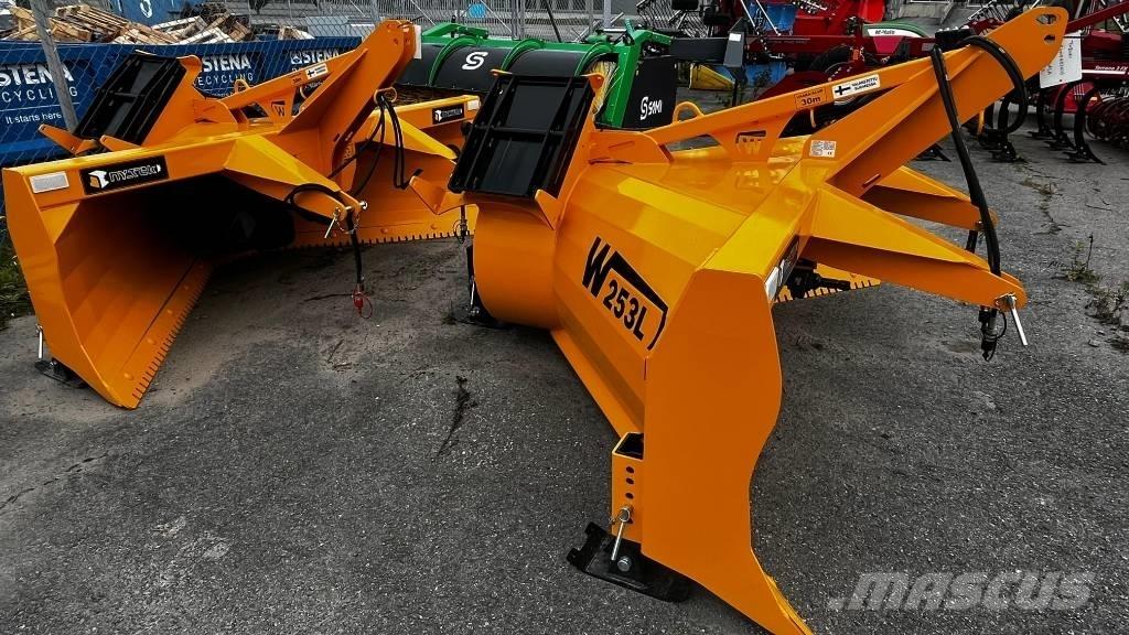 Wieska W253L Снегохвъргачки
