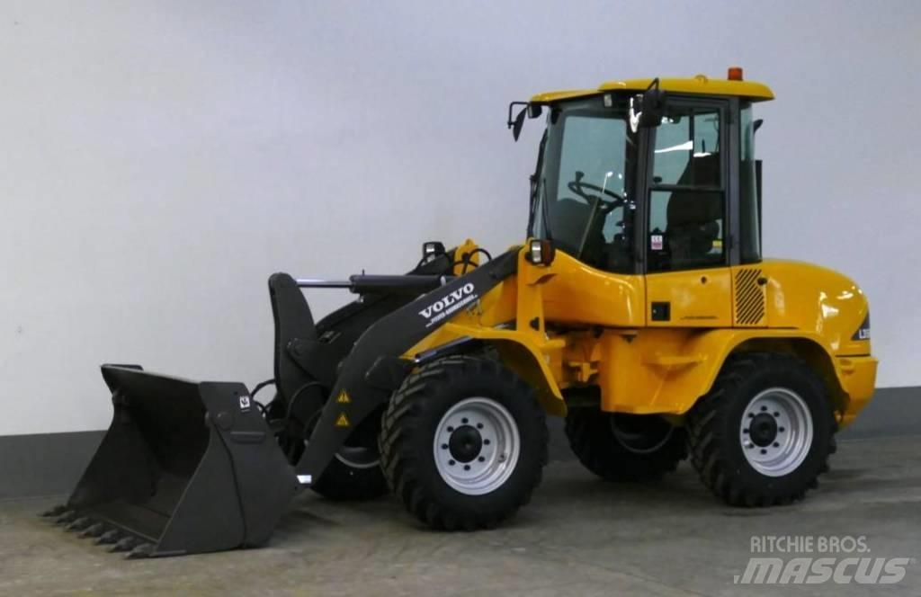 Volvo L 35 B - Z - 4x4 Колесни товарачи