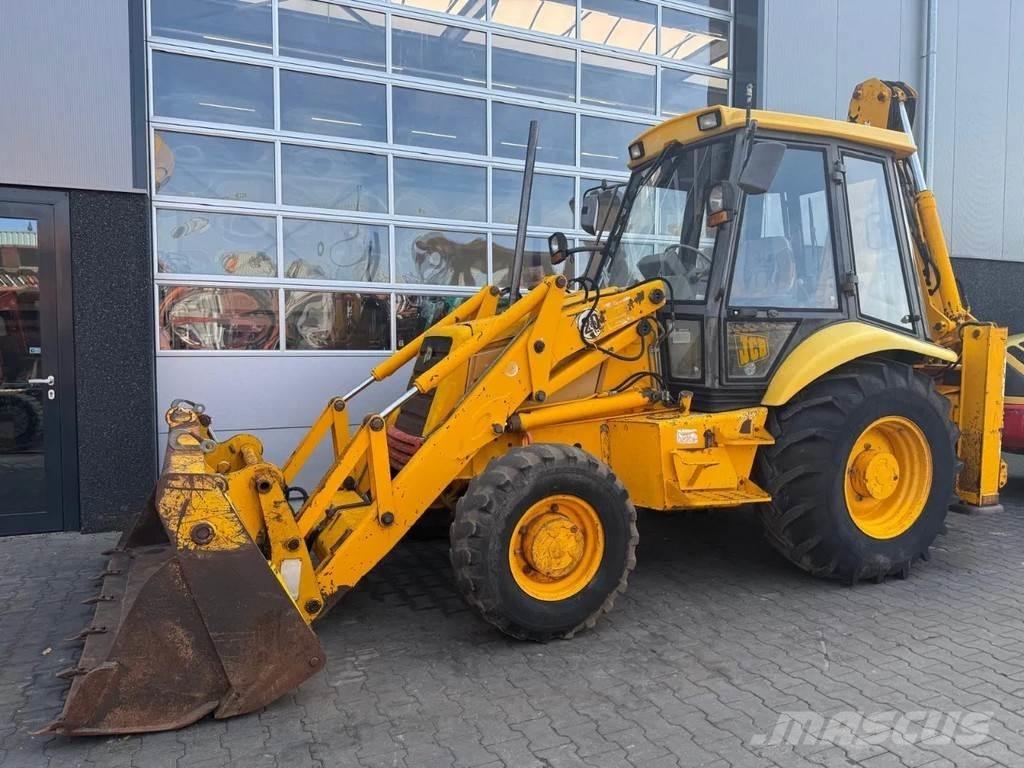 JCB 3CX-4 Товарач със заден ексватор