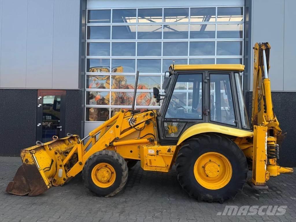 JCB 3CX-4 Товарач със заден ексватор