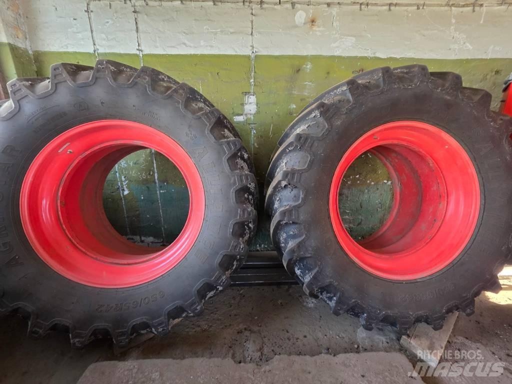 CLAAS Axion 850 Трактори