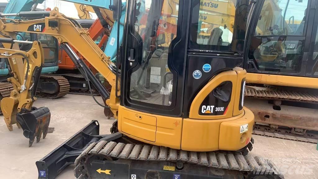 CAT 303 Верижен екскаватор
