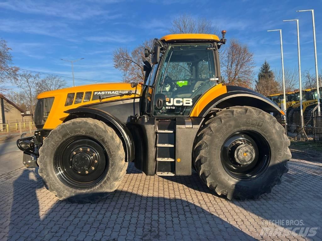 JCB Fastrac 8310 Трактори
