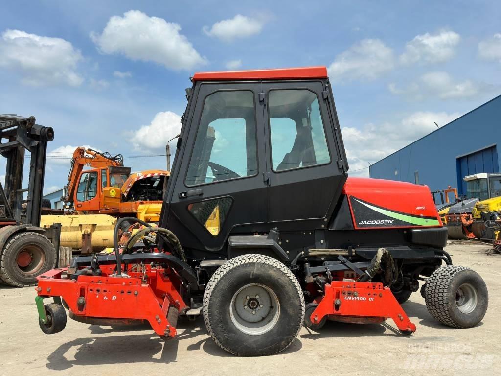 Jacobsen AR250 Тракторни косачки