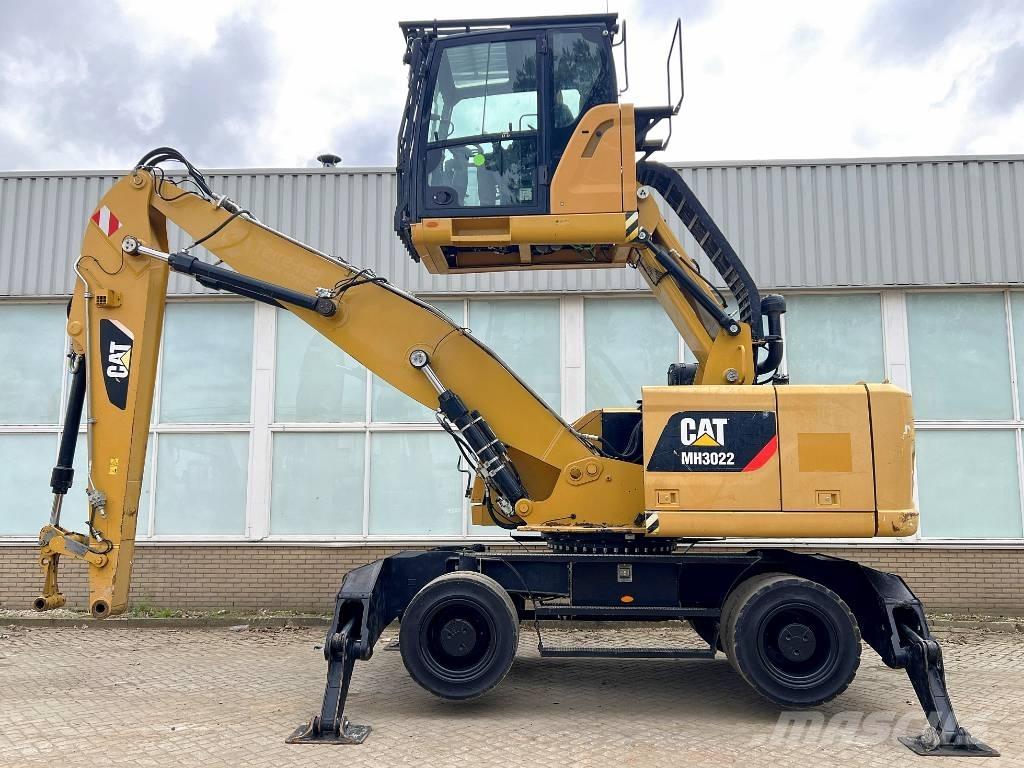 CAT MH3022  2015   CE Оператори на отпадъци/индустрия
