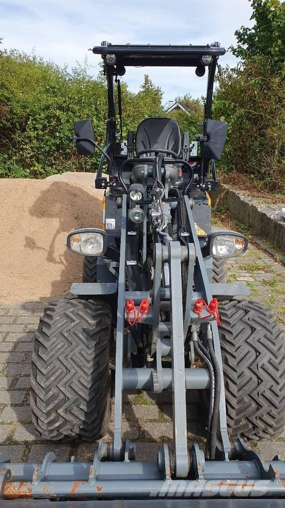 GiANT G 2300 X-tra Колесни товарачи