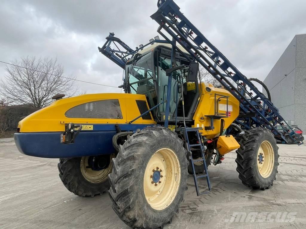 Caruelle 3300 Самоходни пръскачки
