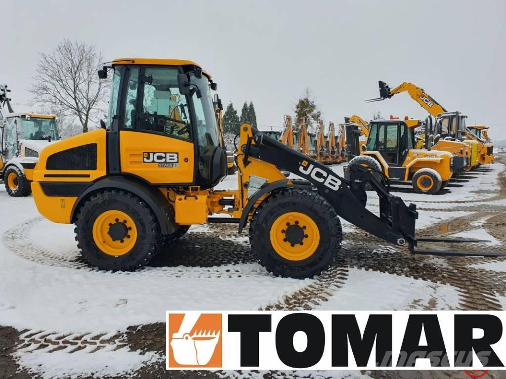 JCB 409 Колесни товарачи