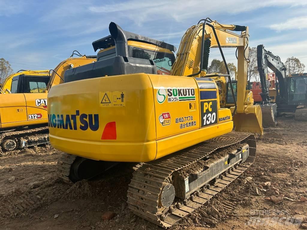 Komatsu PC 130 Средни екскаватори 7т - 12т