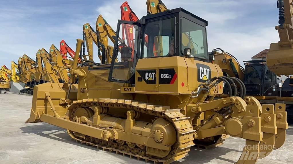 CAT D 6 G LGP II Верижни булдозери
