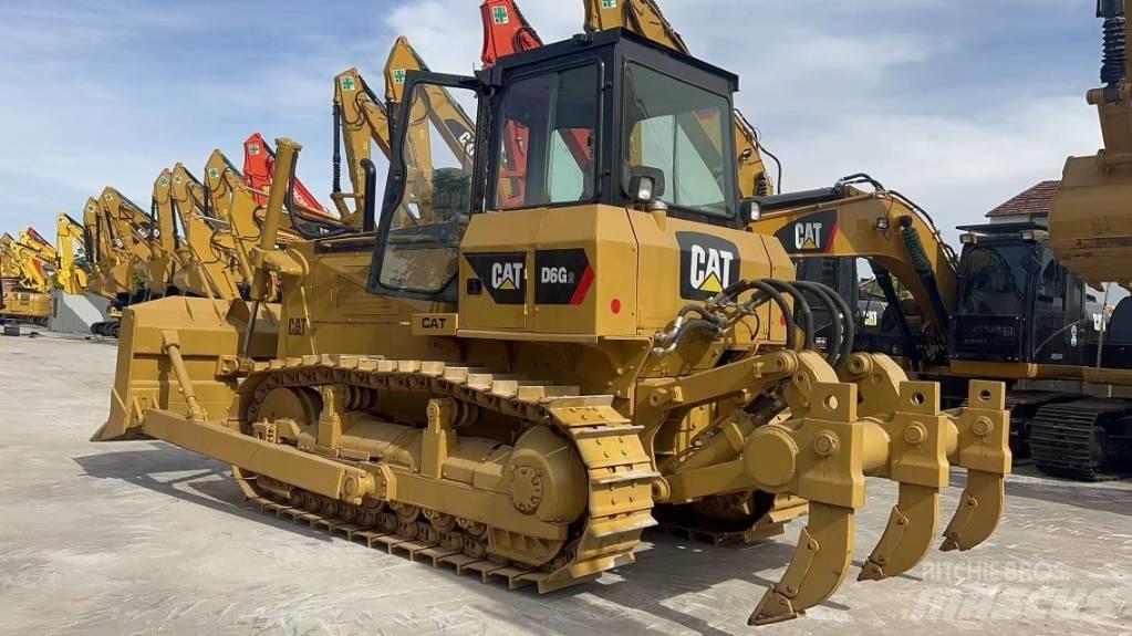 CAT D 6 G LGP II Верижни булдозери
