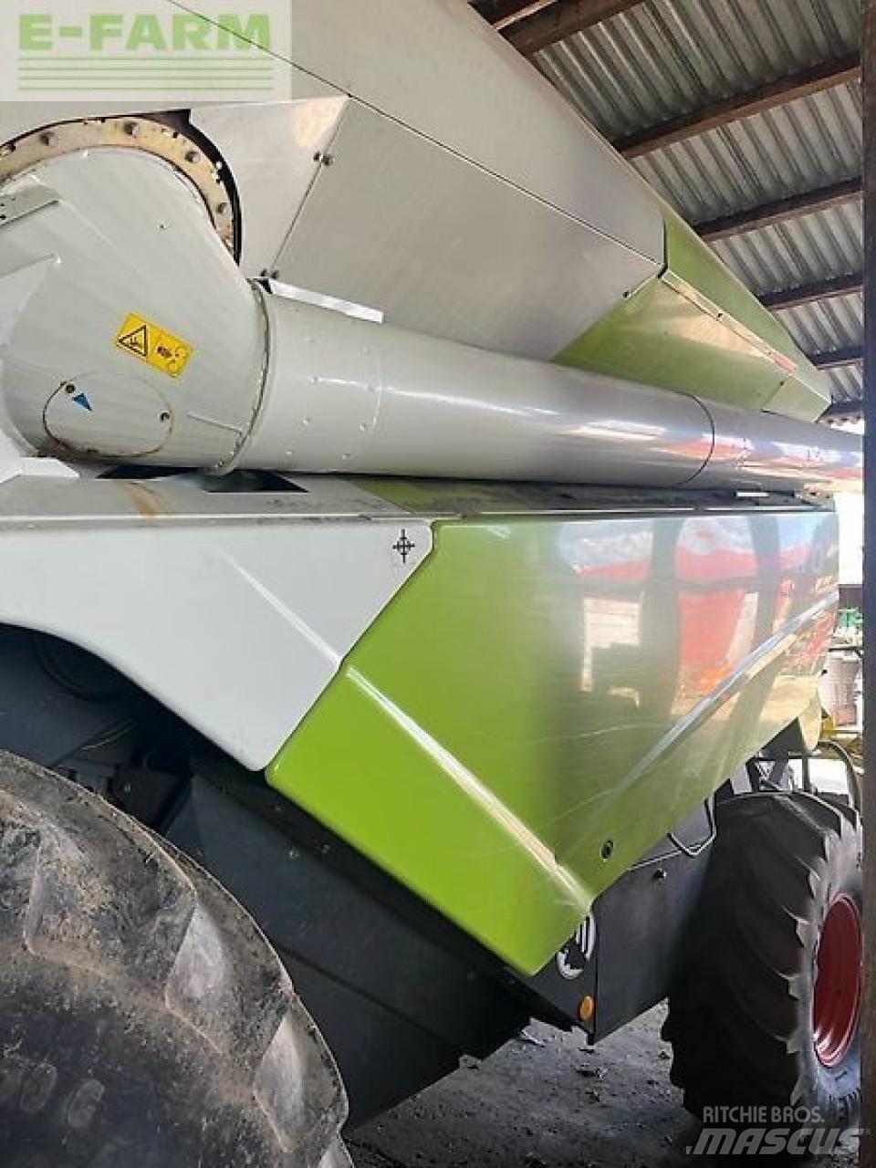 CLAAS tucano 470 Комбайни