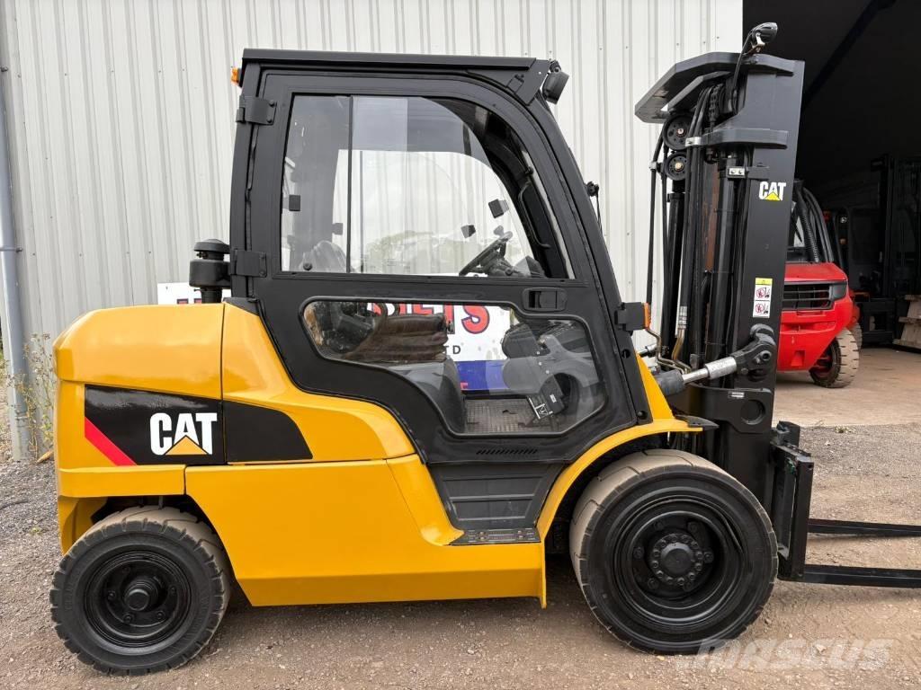 CAT DP45NT Дизелови камиони