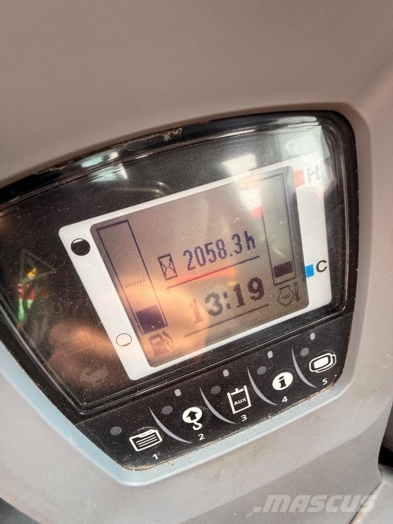 Kubota KX 080-4 Средни екскаватори 7т - 12т