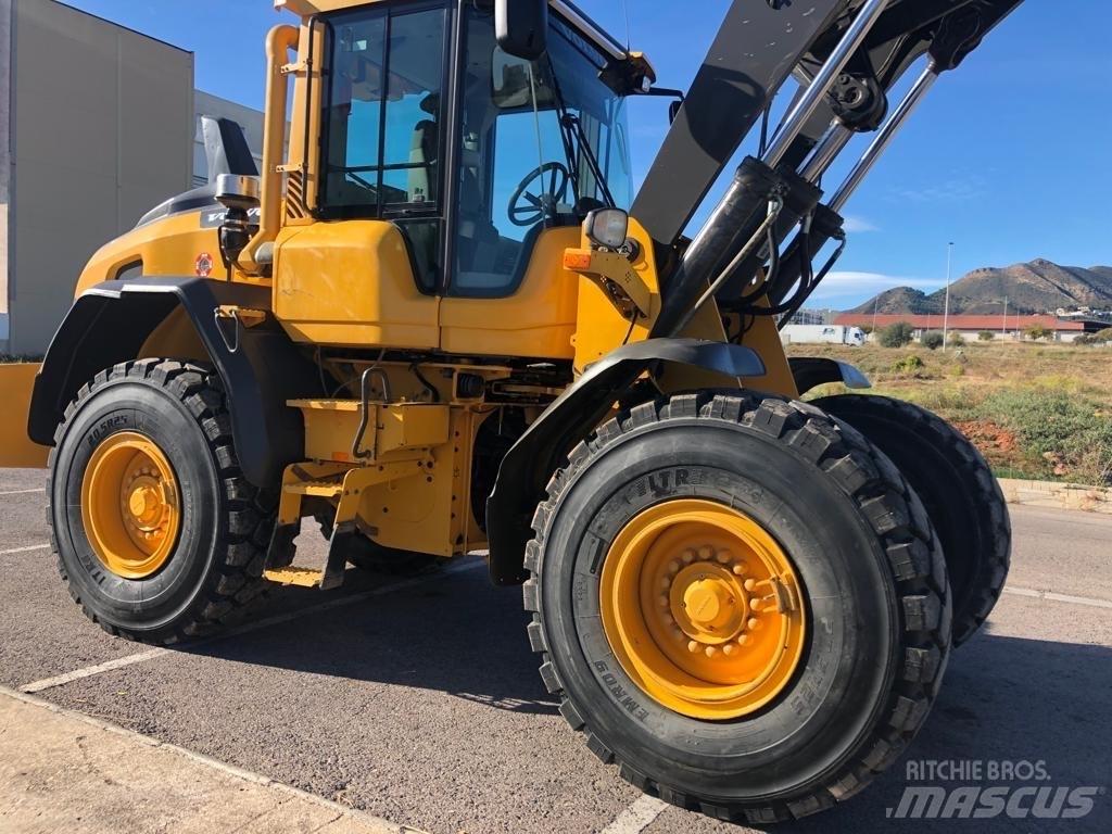 Volvo L90H Колесни товарачи