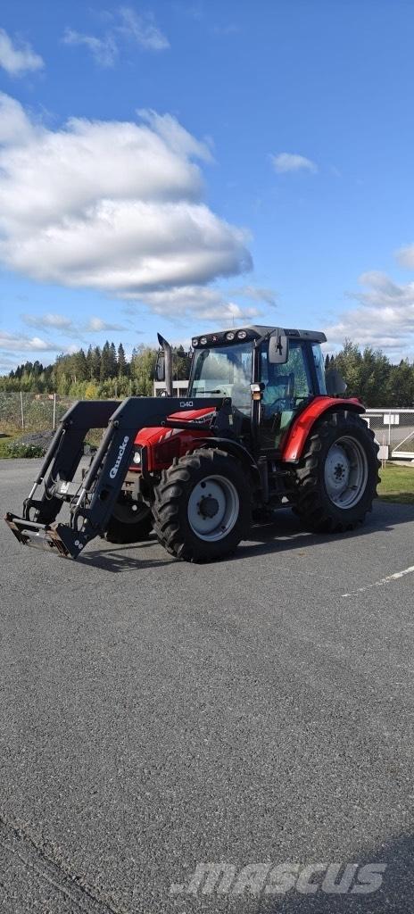 Massey Ferguson 5455 Трактори