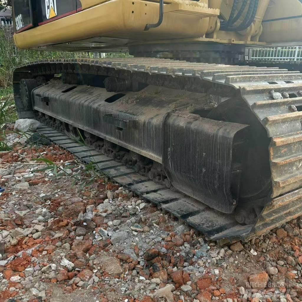 CAT 320 C Верижен екскаватор