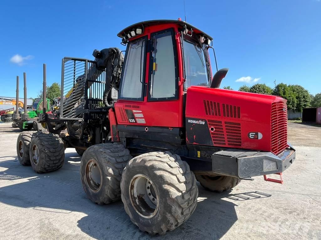 Komatsu 835 Форуардери