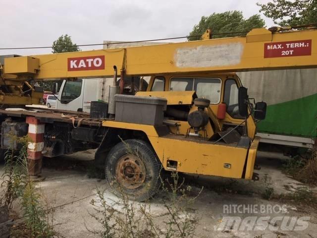 Kato KR 20 Кранове за тежък терен