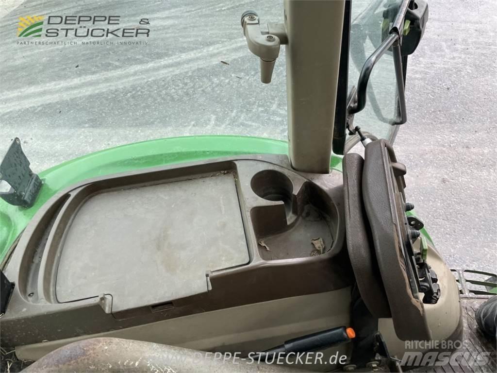 John Deere 5720 Трактори