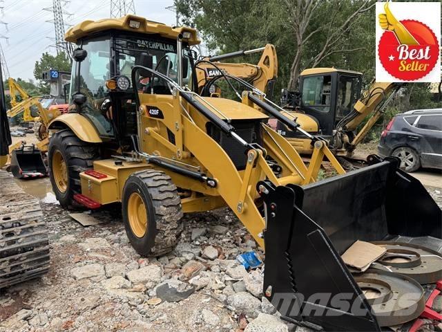 CAT 420 F Товарач със заден ексватор